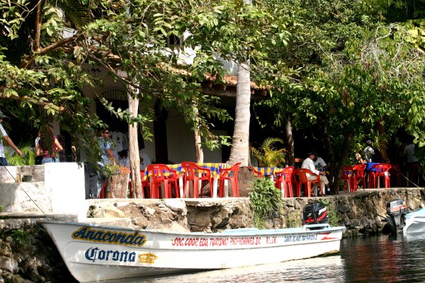 Lunch spot at Rivers End